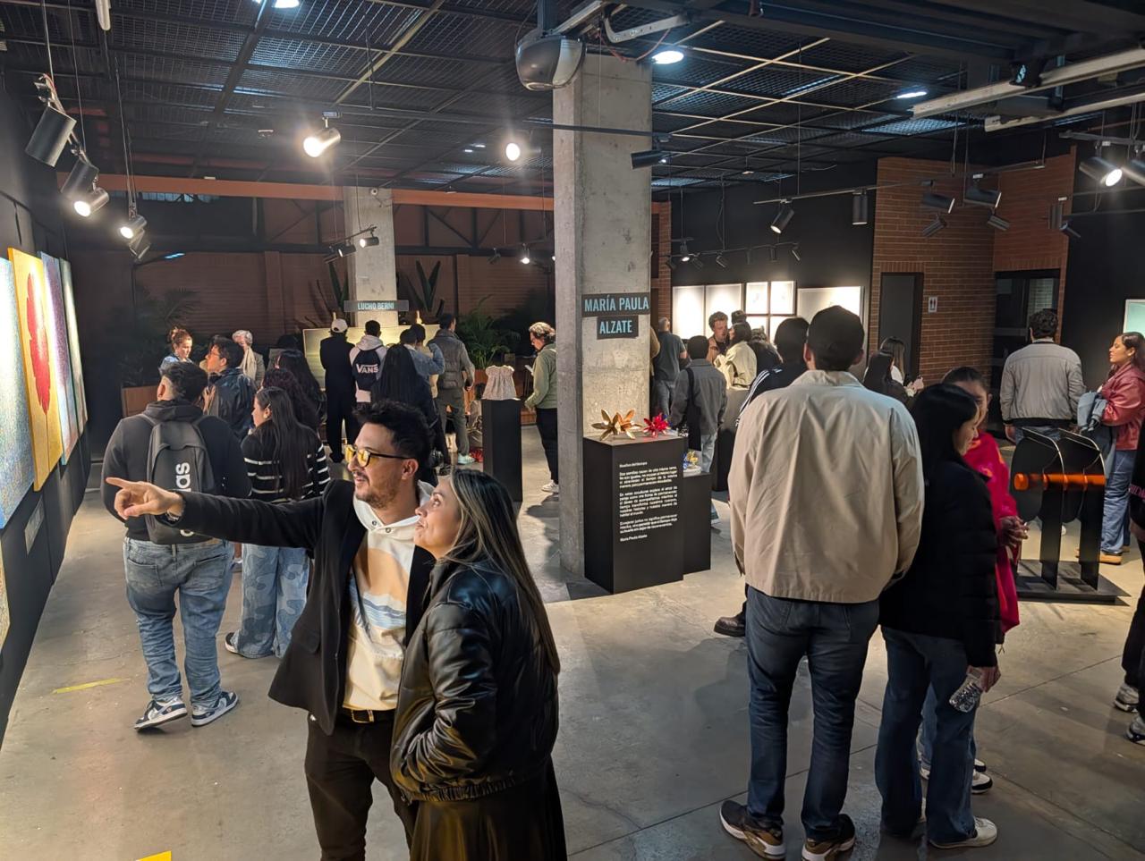 Entre raíces y memoria 13, registro de la exposición